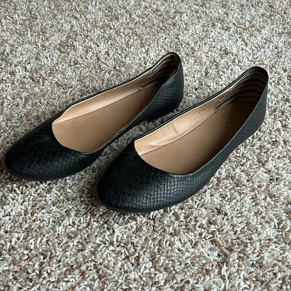 Black Flats | Black Flat Shoes | Classic | Business Casual | Mix No 6 Shoes - Picture 4 of 13